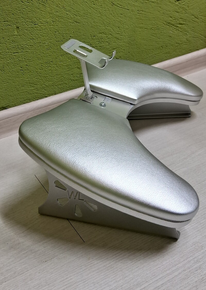 Ergo Plus manicure stand