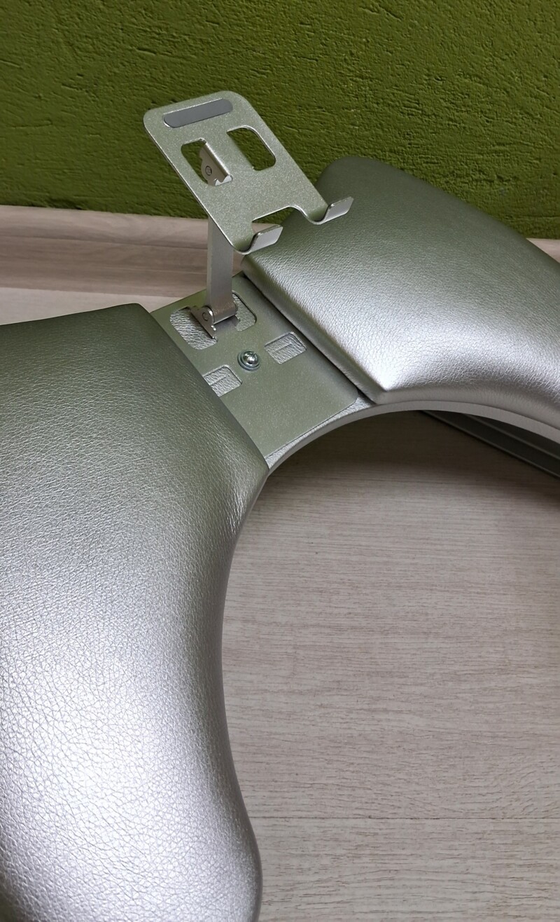 Ergo Plus manicure stand