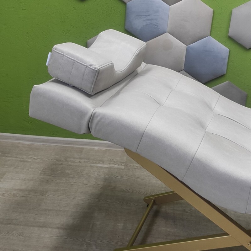 LASHMAKER pillow